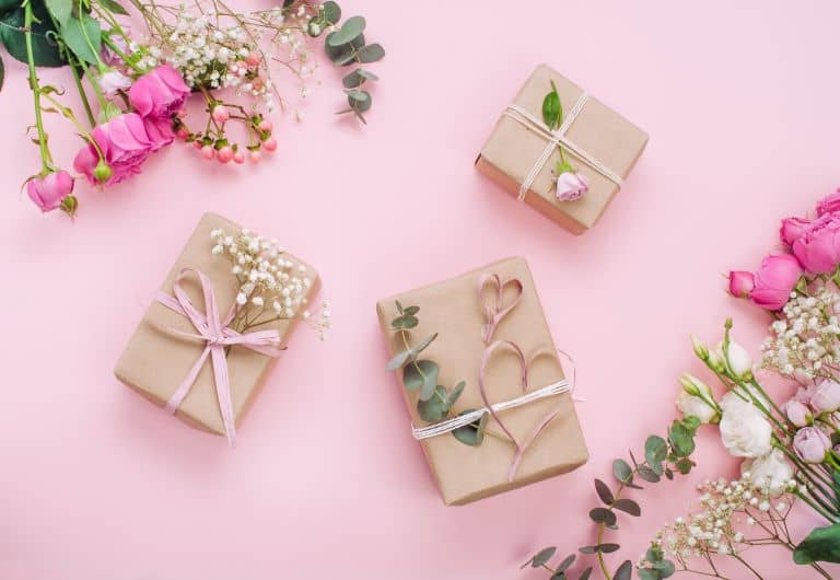 Best Wedding Gifts That Speak Your Heart - sendgifts