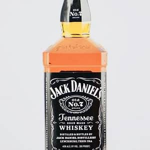 Jack Daniel's Black Label Tennessee Whiskey 750 ml - Sendgifts.com